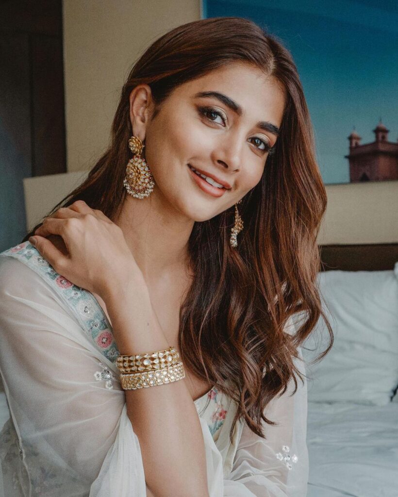 Pooja hegre looks royal in these latest photoshoot - Bollywood Juncture